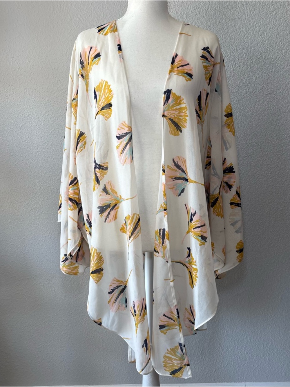 Cejon Ivory Floral Open Front Kimono OSFM Boho Beachy Peasant